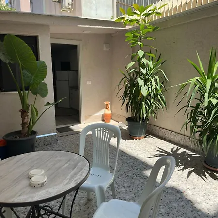 Cozystay شقة *